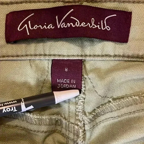 Cute Gloria Vanderbilt Missy Size 8 Bermuda Shorts - Picture 5 of 8